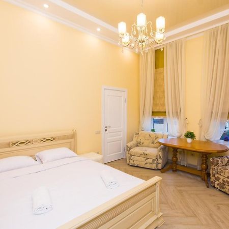 リヴィウAvangard On Sholom Aleikhem St 7 Apartアパートメント エクステリア 写真