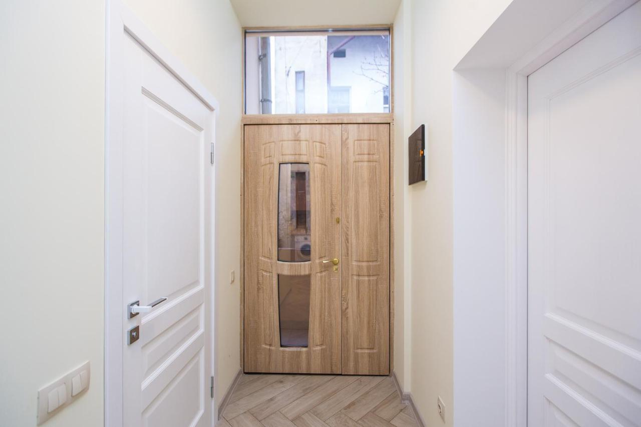 リヴィウAvangard On Sholom Aleikhem St 7 Apartアパートメント エクステリア 写真