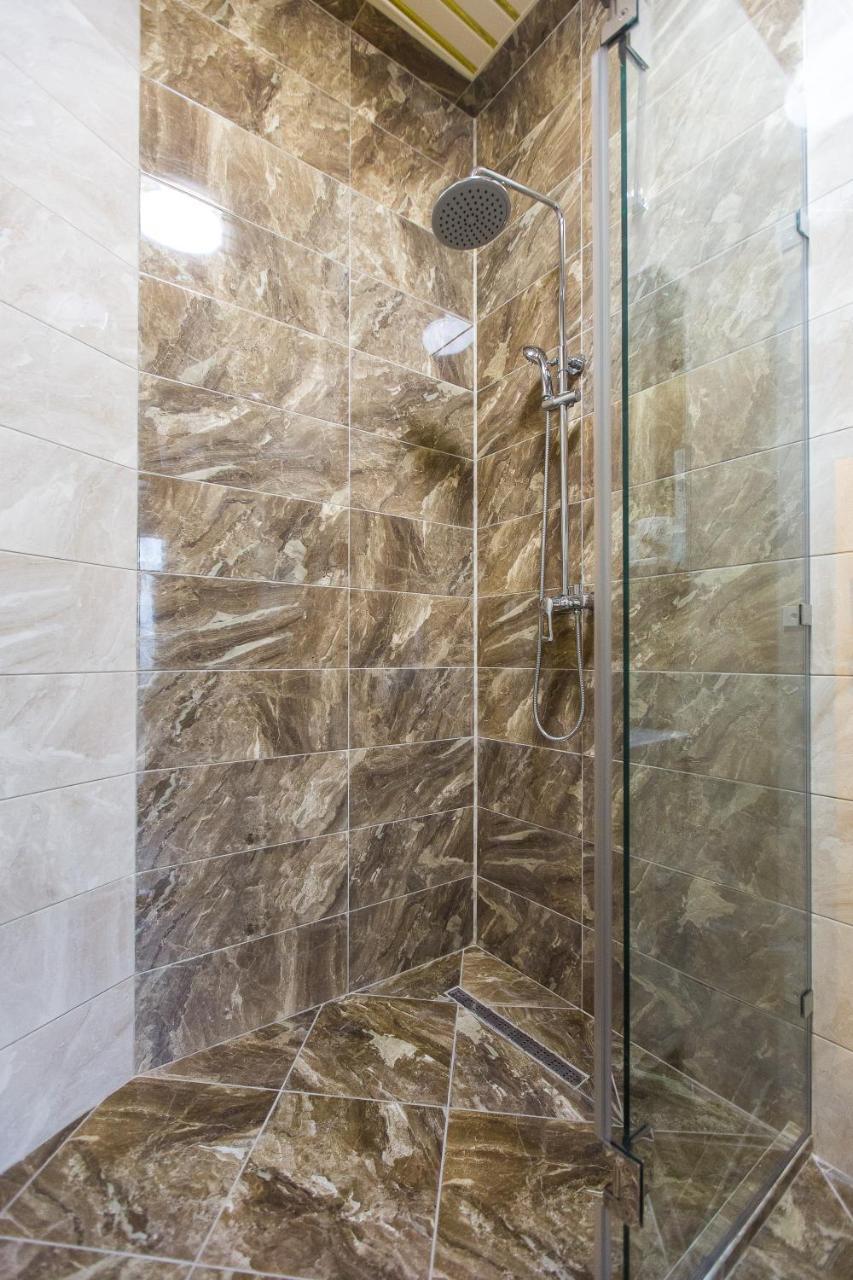 リヴィウAvangard On Sholom Aleikhem St 7 Apartアパートメント エクステリア 写真